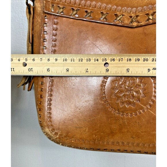 Vintage Leather Hand Tooled Handbag Crossbody Tan Fringe Hippie Boho Foldover - Picture 16 of 16